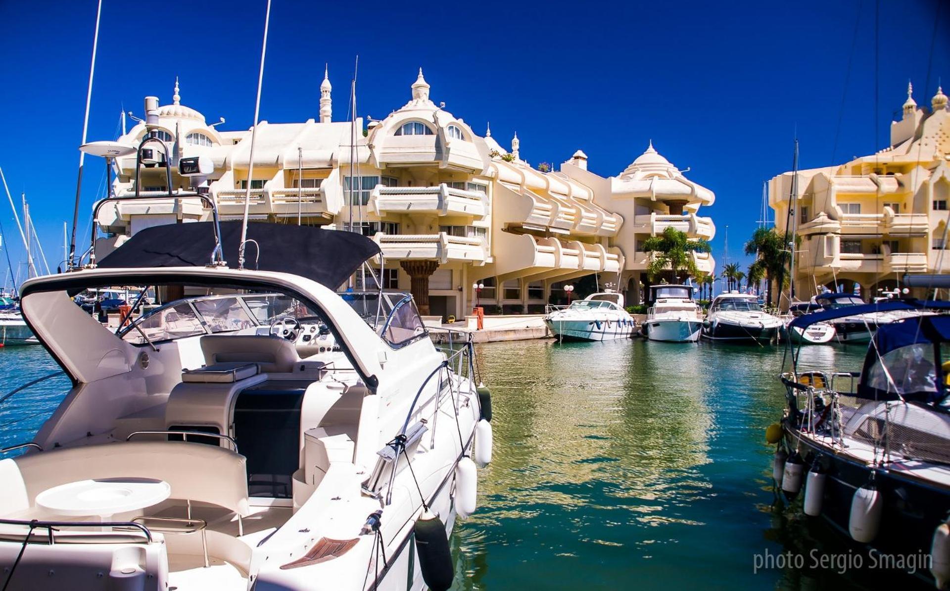 645 Aguila Apartamentos - Vista Al Mar - Cerca De Tren, Restaurantes, Tiendas - Playa A 10 Min Caminando Benalmadena Exterior photo